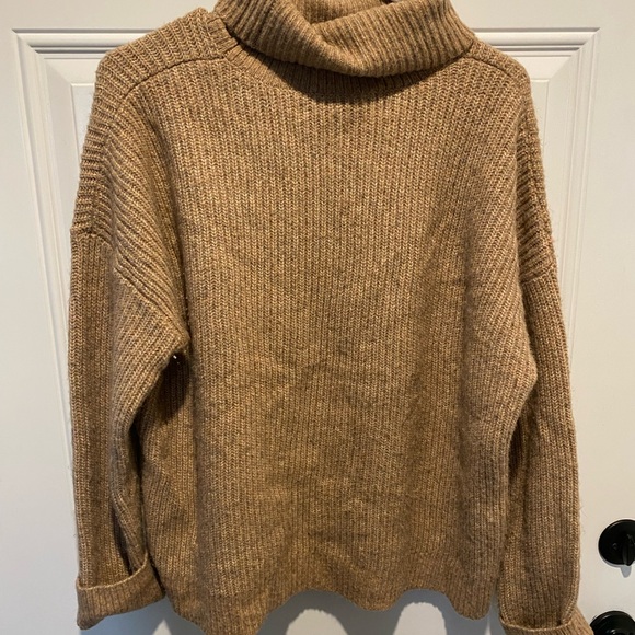 Max Studio Tan Ribbed Sweater - Picture 2 of 3